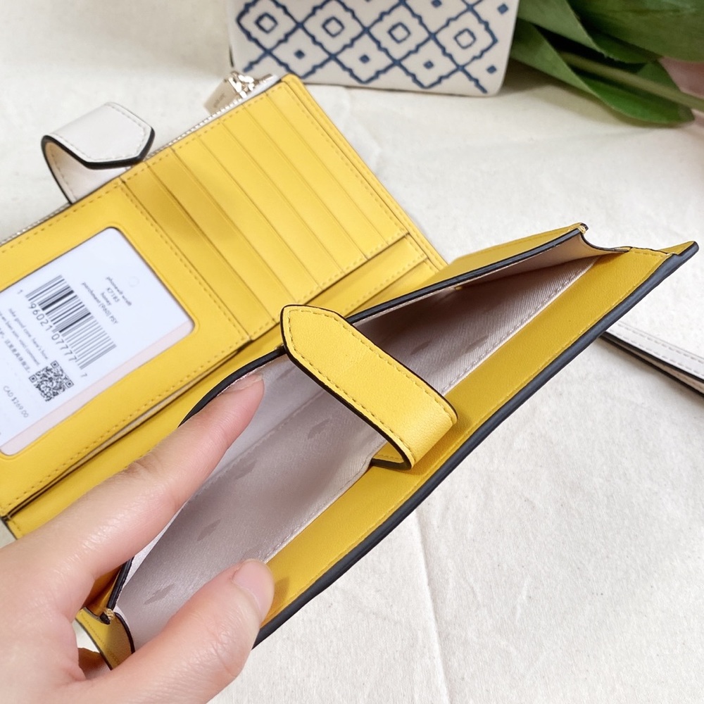 Kate Spade honey bee phone wallet wristlet - Picture 12 of 13